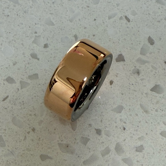 BRAND NEW Oura Ring Gen 4 Rose Gold size 4! - Picture 10 of 11